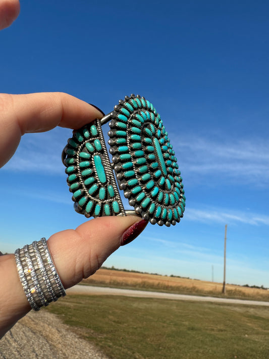 AMAZING Vintage Zuni Cluster Handmade Sterling Turquoise Signed Cuff Bracelet