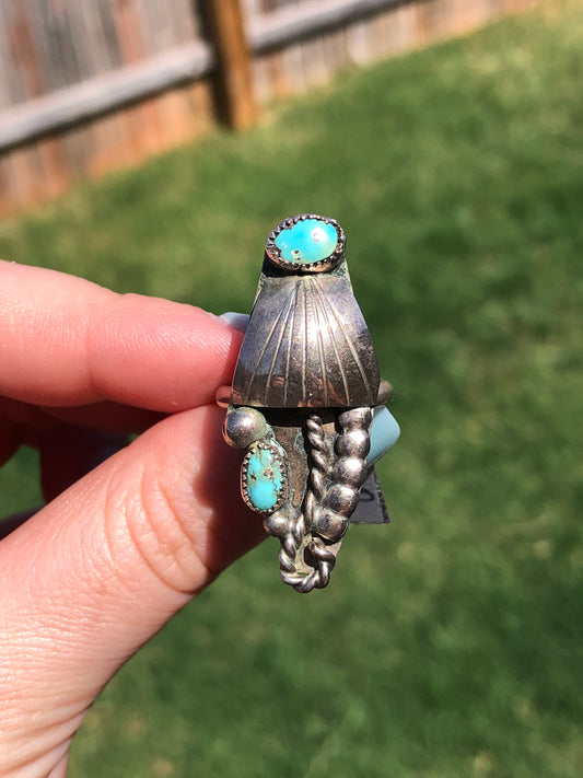 Vintage Handmade Sterling Silver Turquoise Navajo Ring