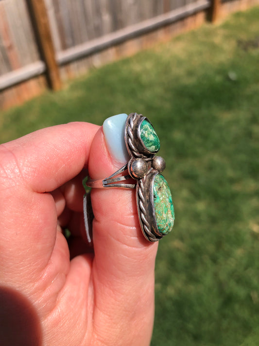 Old Pawn Vintage Sterling Silver Green Stone Ring