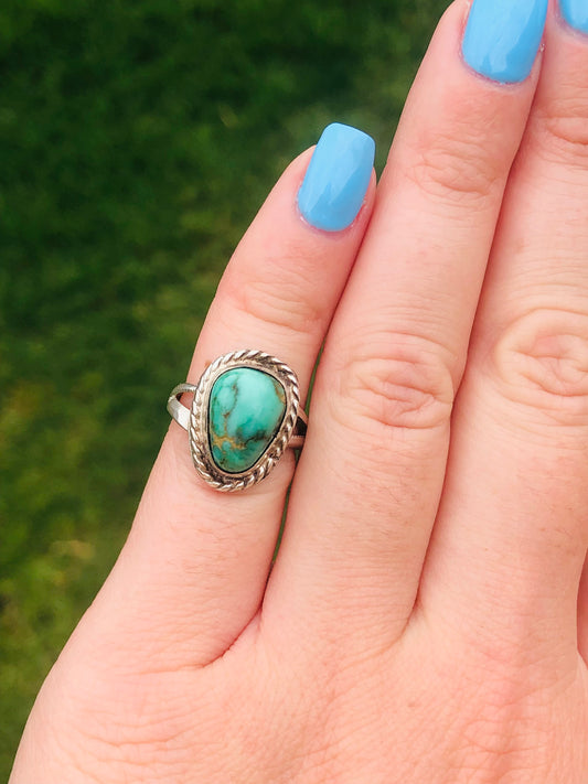 Vintage Sterling Silver Turquoise Ring